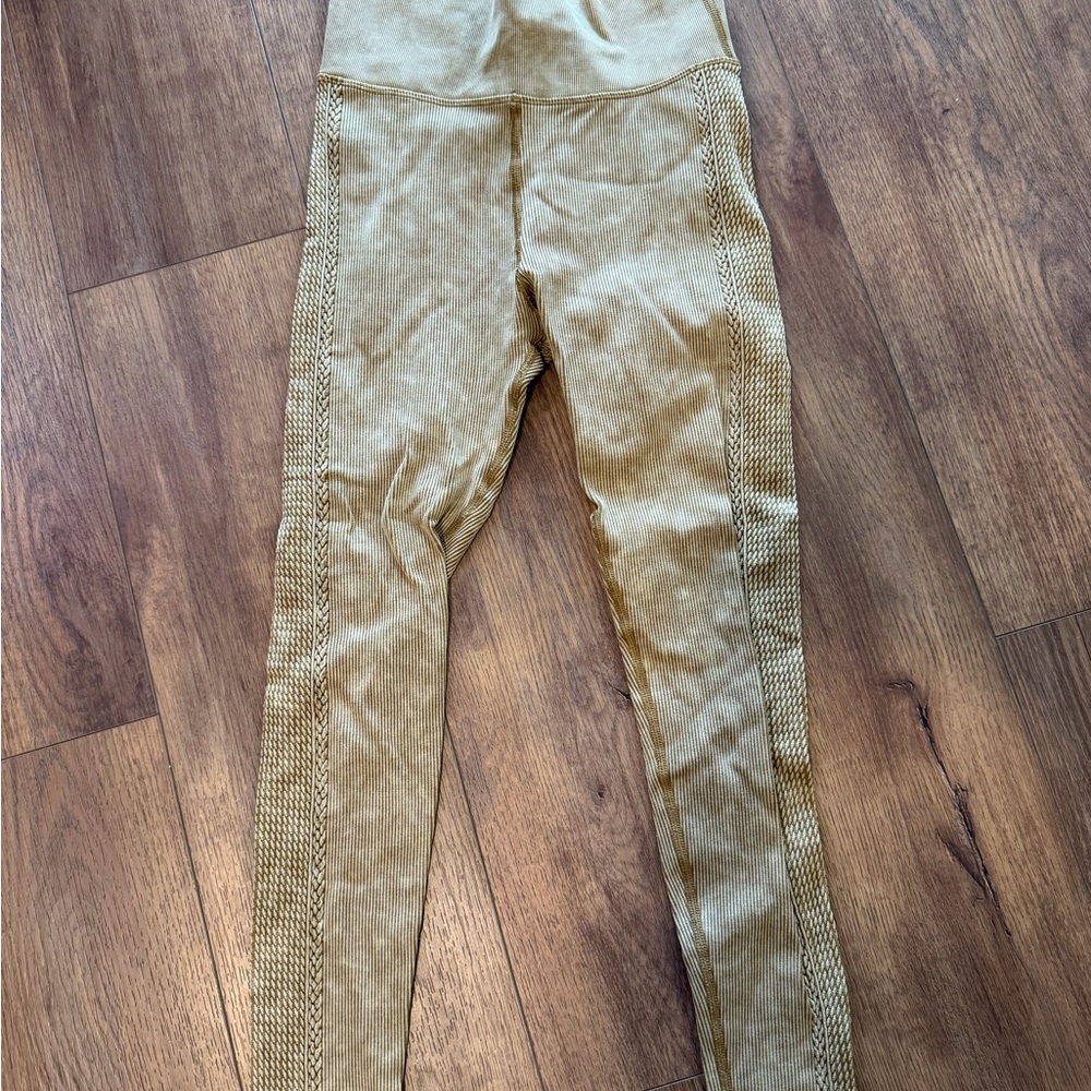 Aerie Offline Tan Seamless Ribbed Leggings – Size S